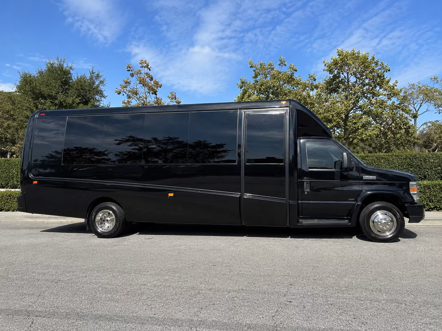 bringing your class to wildlife world zoo find the right bus in seconds