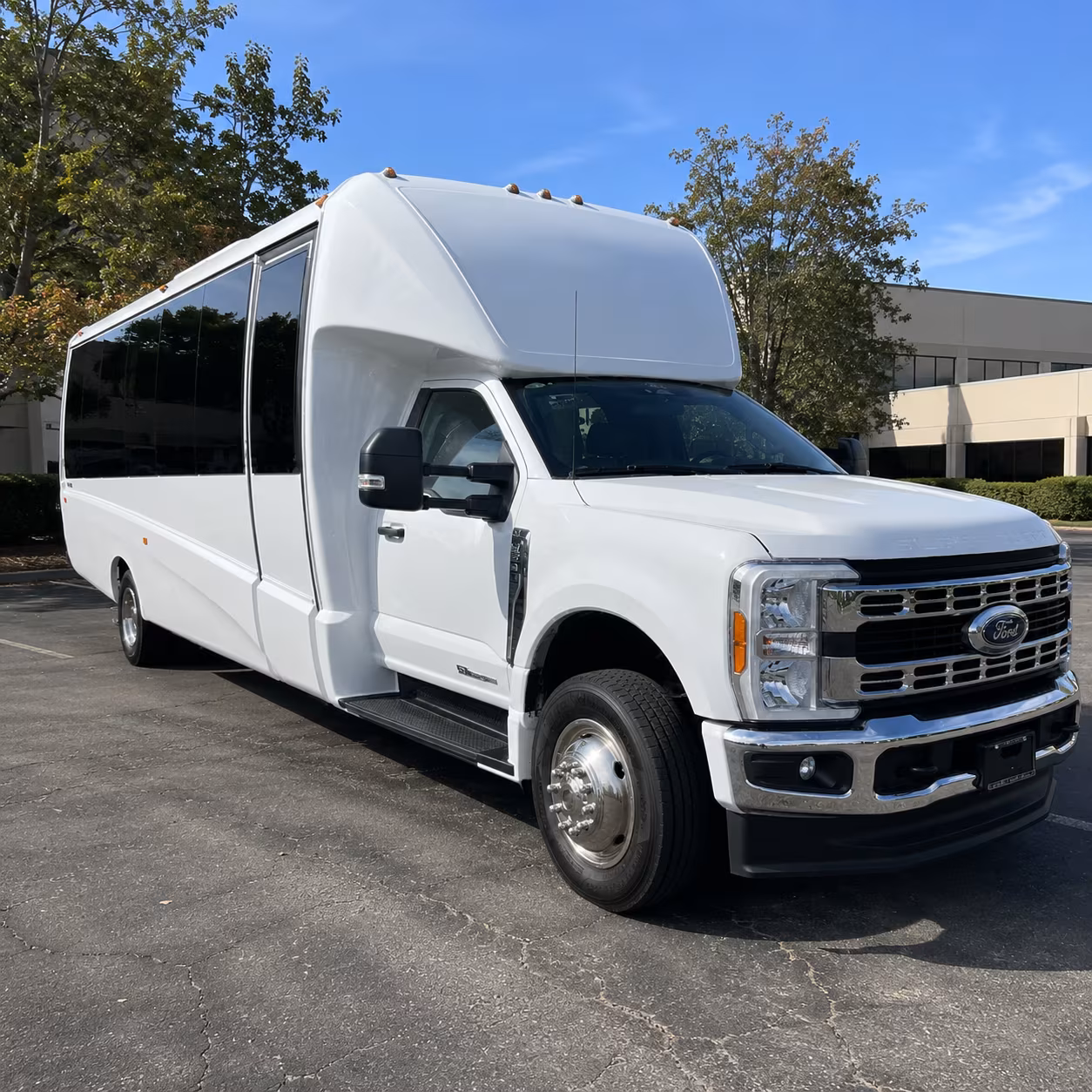 call 928 955 7842 for a custom peoria wine tour transportation package