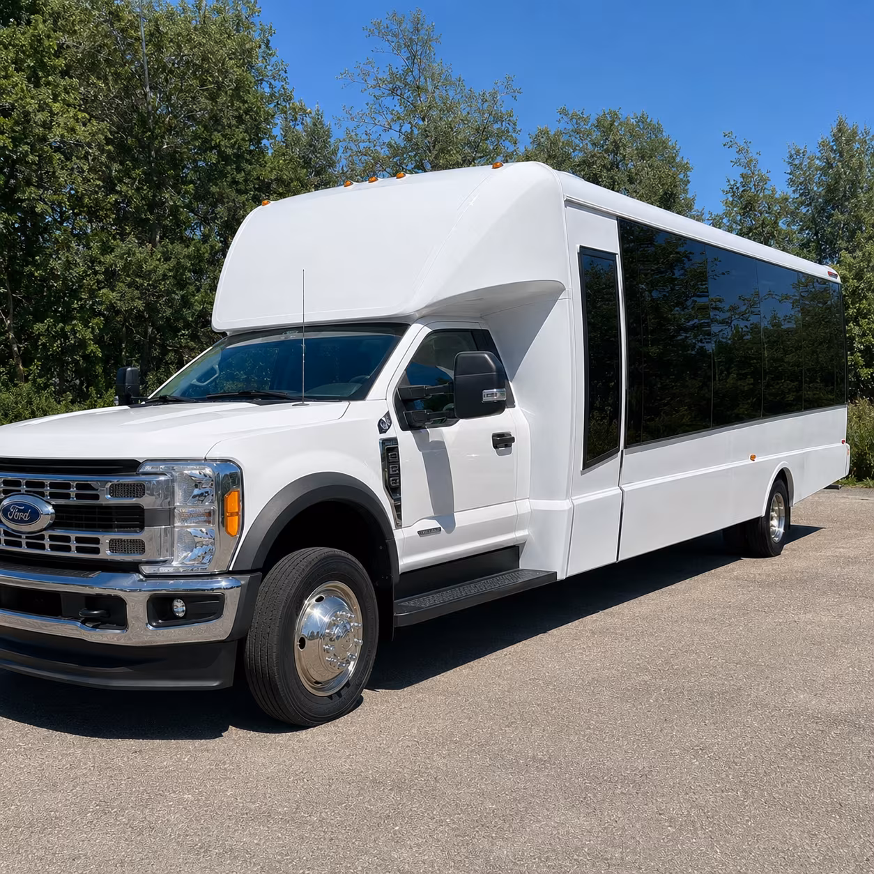 goodyear get the whole group to the dance with goodyear prom transportation