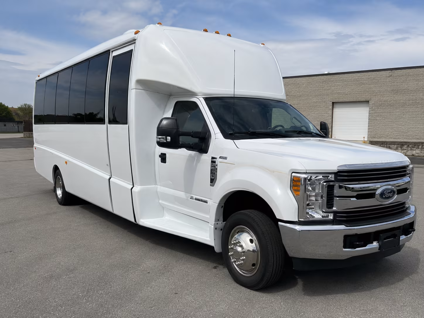 phoenix book charter buses for your phoenix government or military group